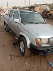 A picture of Nissan frontier tokubo