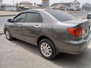A picture of TOYOTA COROLLA 2007