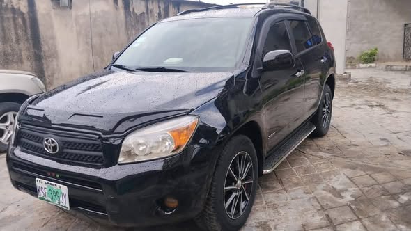 A picture of Very clean 2008 Toyota rav4