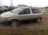 A picture of Toyota sienna tokunbo standard