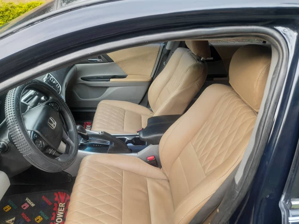 A picture of Distress 2014 Honda Accord