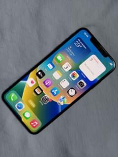 A picture of Apple iPhone XS Max 64GB 750 000