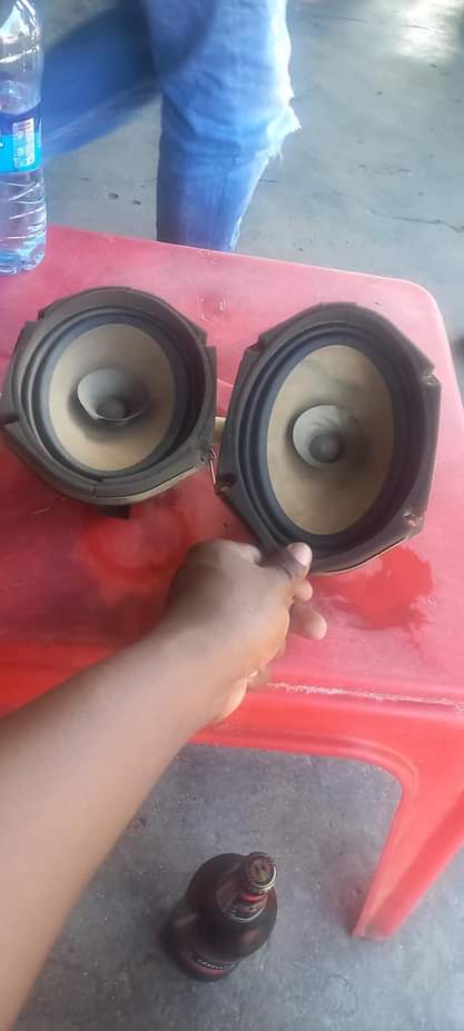 speakers