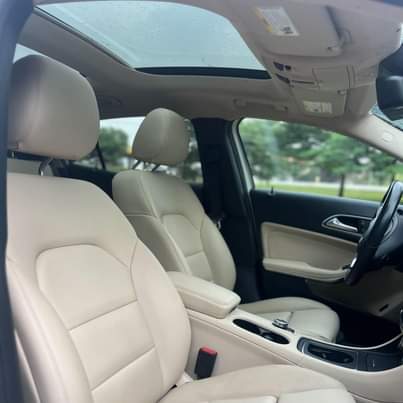 A picture of 2018 gla250
