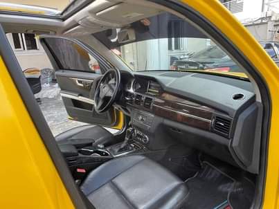 A picture of 2011 registered Mercedes Benz glk 350
