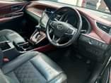 A picture of Toyota Harrier 2015 2 0cc Full option grade 5 available