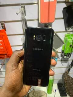 A picture of Samsung galaxy S8