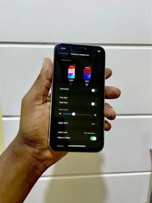 A picture of iPhone 11 128GB