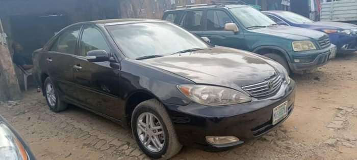 A picture of Extremely clean toks standard 04 Toyota Camry