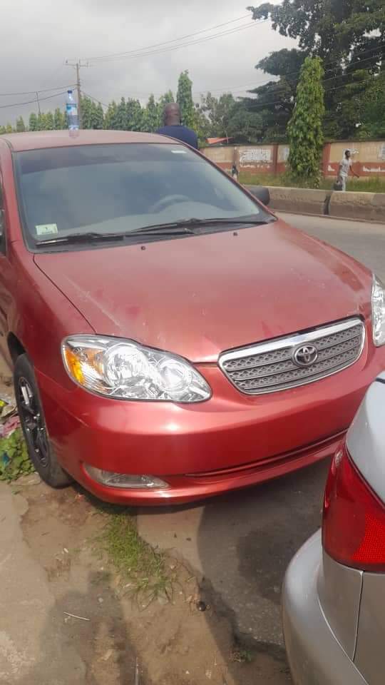 A picture of Few months registered 2007 corolla LE Pure first body Untempered
