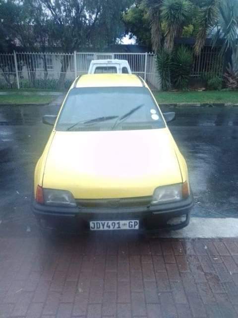 opel monza