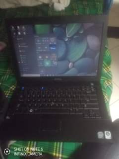 A picture of Dell laptop