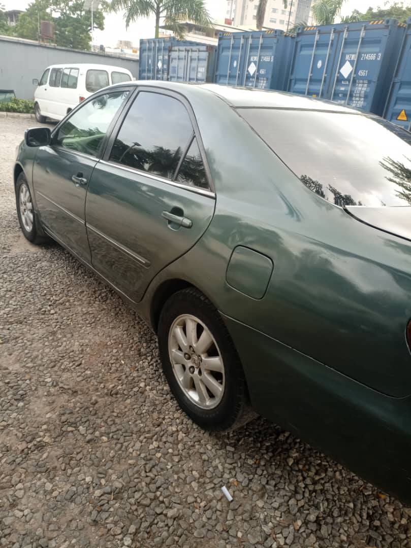 A picture of Toyota Camry 2004