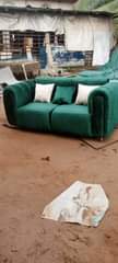A picture of Brand New 3 sitters chair