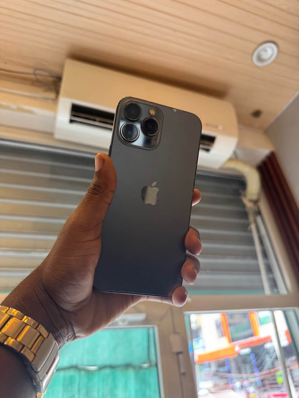 A picture of IPHONE 13 PRO MAX DMBMCM BH 100 FACE ID TTV