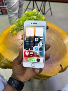 A picture of IPHONE 7G GB32