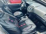 A picture of Brand Honda Model Accord 4plug Year 2004 Painted Amount 1
