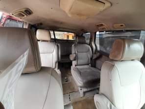 A picture of 2005 sienna in good condition going for 3 2m in