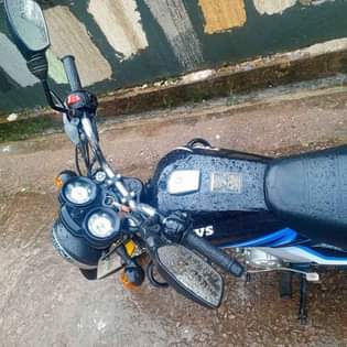 A picture of TVS 125 BLACK