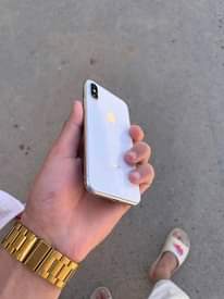 A picture of Iphone X