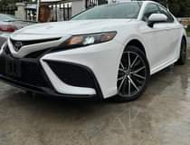 A picture of FOREIGN USED TOYOTA CAMRY SE 2022 Interior Clean Accident free