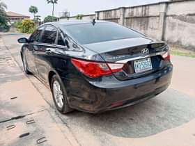 A picture of Hyundai sonata 2012 model Direct contact with owner First body