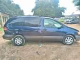 A picture of Toyota sienna