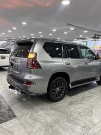 A picture of 2023 GX460 Premium
