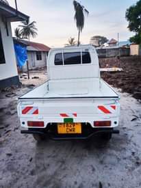 A picture of Suzuki carry Call 0655804268 Bei 3.5