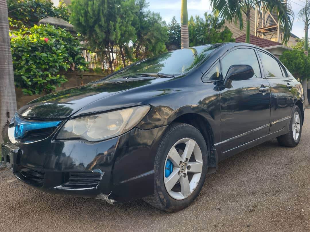A picture of HONDA CIVIC IROBOT 2008
