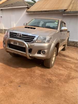used toyota hilux