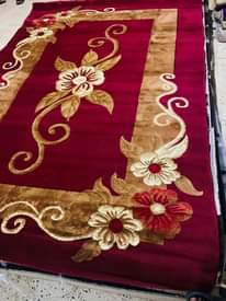 A picture of CENTER CARPETS
