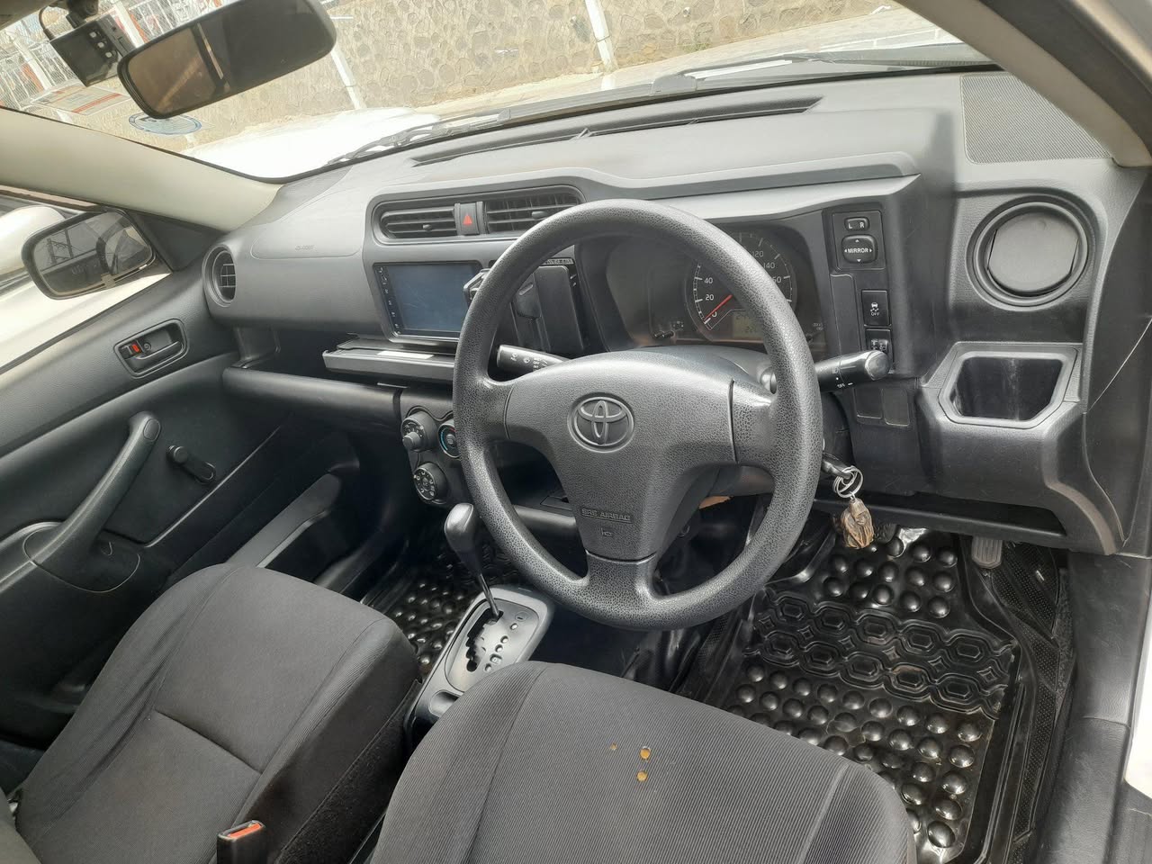 A picture of 2010 Toyota probox