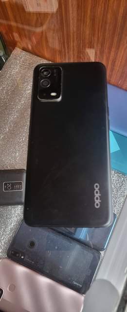 A picture of Oppo a55
