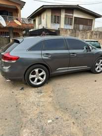 A picture of 2014 Toyota Venza full option with thumbstart and double panoramic