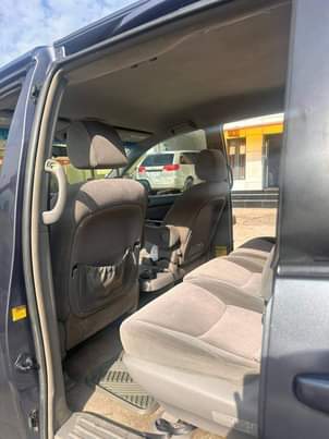 A picture of 2012 Toyota Sienna White