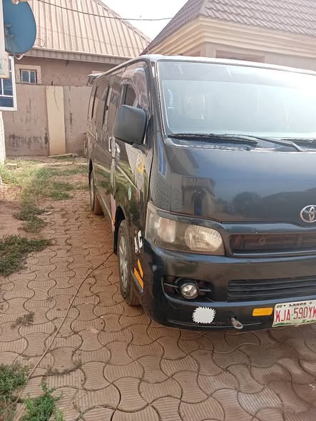 A picture of Toyota Hiace Hummer Bus 2006 model for sale