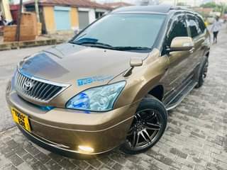 A picture of TOYOTA HARRIER NEW MODEL BEI 30M 0757455444