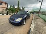 A picture of Toyota matrix 2006