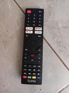 A picture of 43 inch syinix smart frameless tv