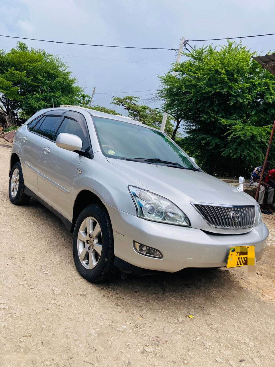 A picture of Toyota harrier new on sale BEI 21M0753322015