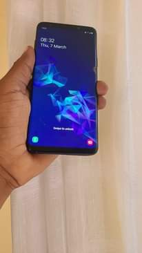 A picture of Samsung S9 plus