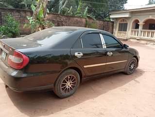 A picture of 2004 Toyota Camry