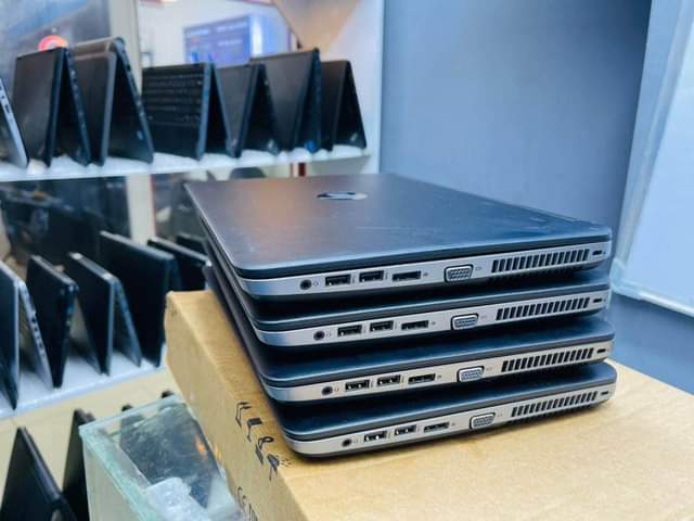 A picture of laptop hp 640