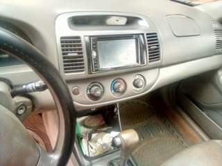 A picture of Toyota Camry 2 4