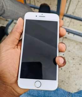 A picture of iPhone 8plain