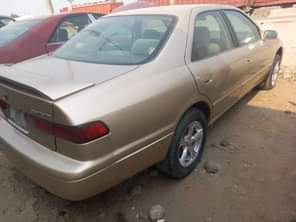 A picture of 2000 Model sharp toyota camry with Silent untouched 4cylinder engine