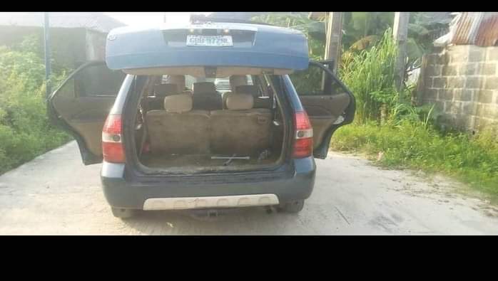 A picture of ACURA MDX 2005 MODEL ENGINE AC NEEDS ATTENTION BODY OKAY