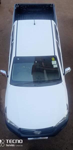 A picture of Hillux model 2013 Automatic engine vvti 80m call 0757619611