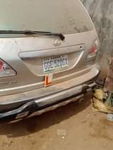 A picture of Lexus Rx 300 2002 model